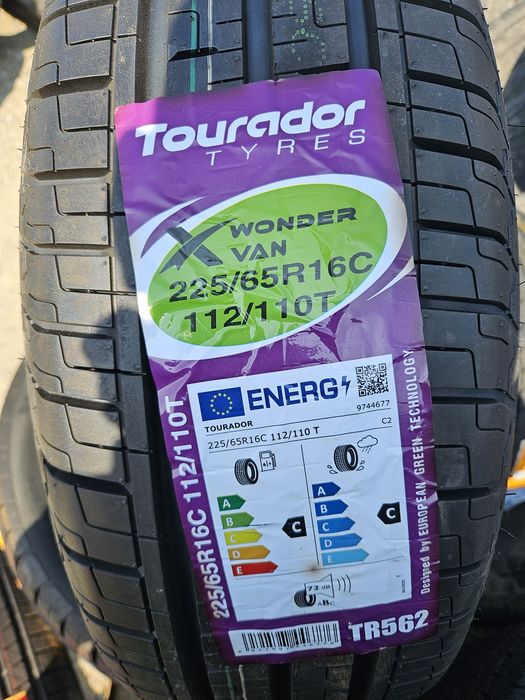 225 65 16C Tourador летни
