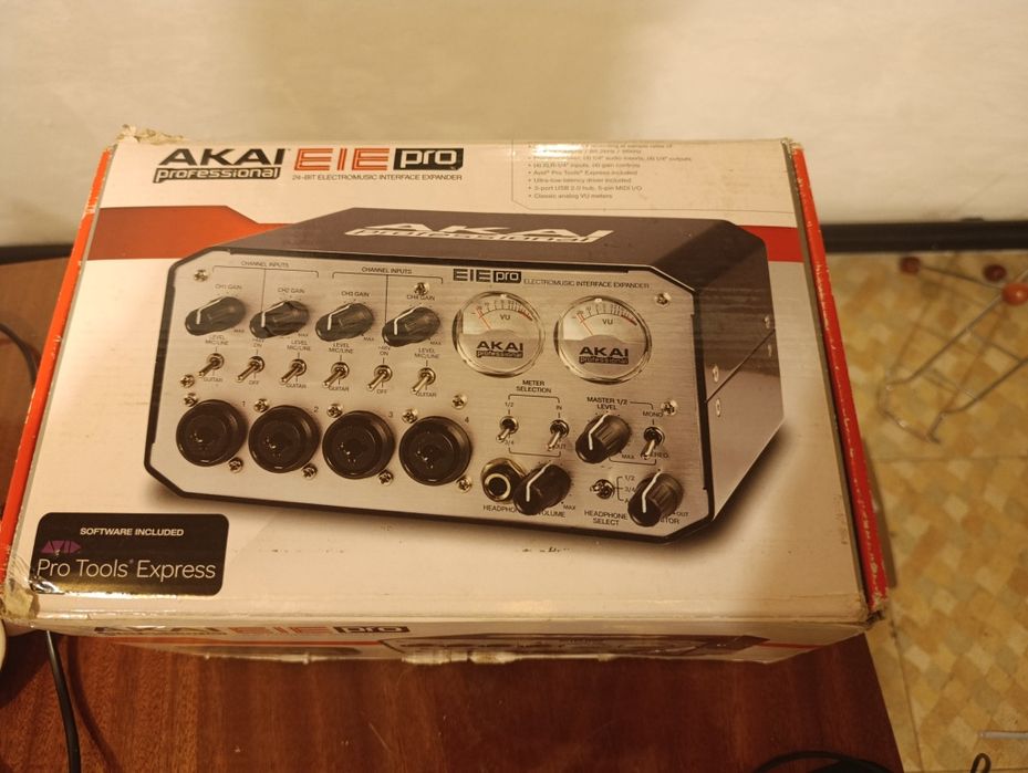 Аудио интерфейс AKAI EIE PRO