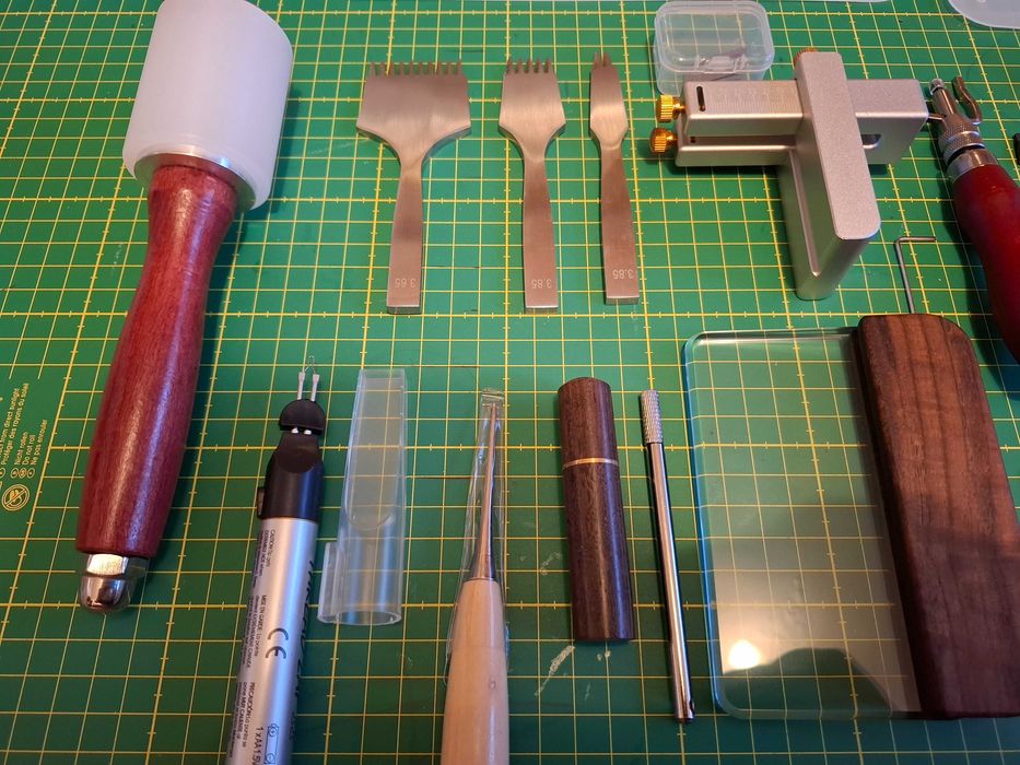 Set profesional unelte pielarie pt curele portofele, etc