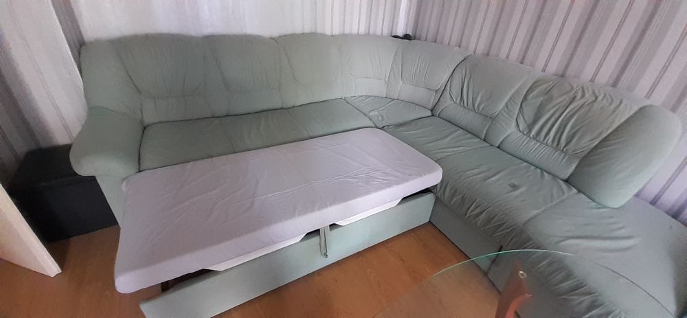 Ъглов диван за хол