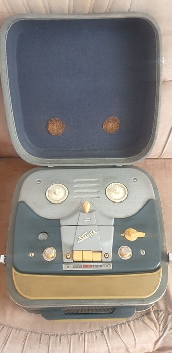 Магнитола  Комета