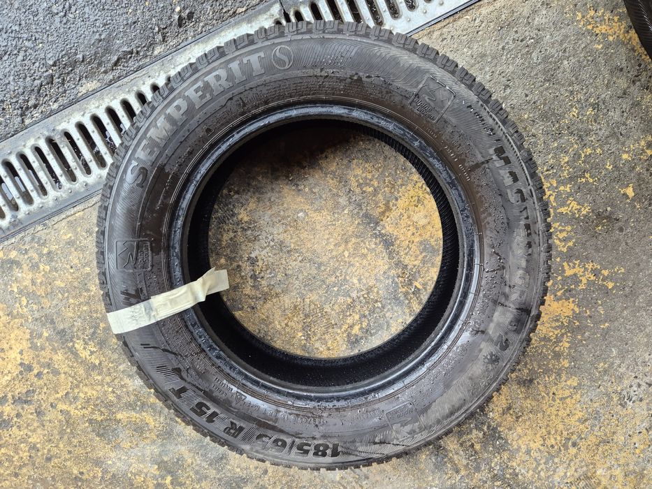 Vând cauciucuri 185/65/15 M+S 2 buc imp Germania  //Semperit//