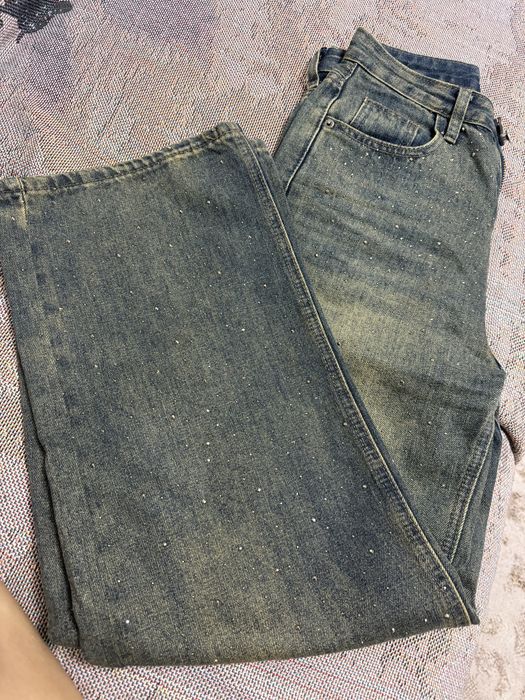 Джинсы со стразами