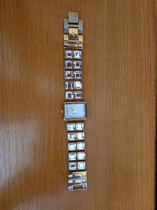 Ceas Anne Klein pentru femei