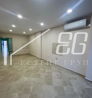 Дава се под наем Офис в Варна, Гранд Мол Варна - 50 кв.м за 433.5 € - Снимка #2