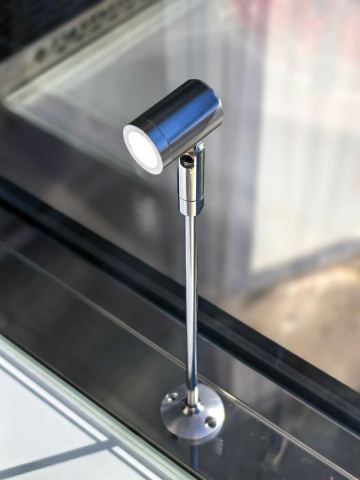 Хладилна витрина 270 литра, CM-900B