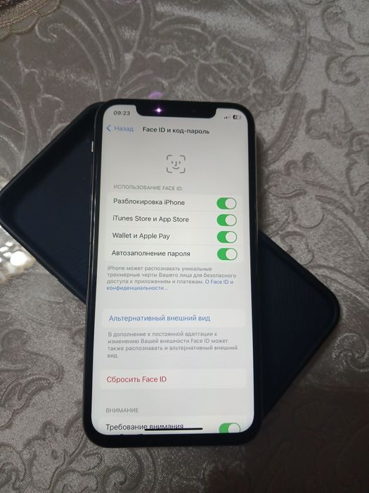 IPhone Х 64Гб фейс есть