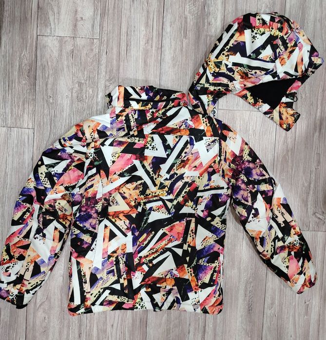 Продам зимний костюм на девочку