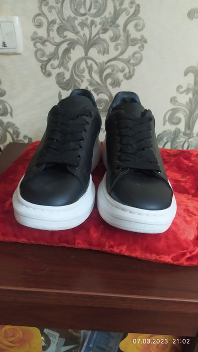 Кросовки Alexandr MQUEEN