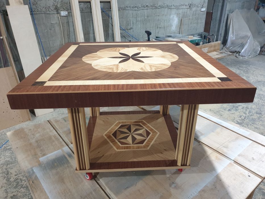 Столик, Ручная Работа. 1 экземпляр в Мире