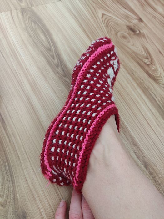 Вязаные тапочки продам