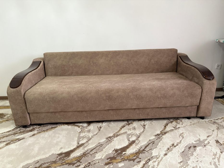 Тез арада срочно диван сатылады