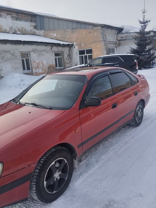 Продам Тойота Карина е