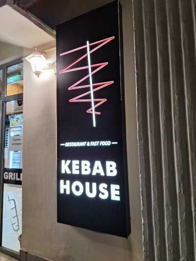 Табели Светещи табели Обемни букви 3д букви Реклама