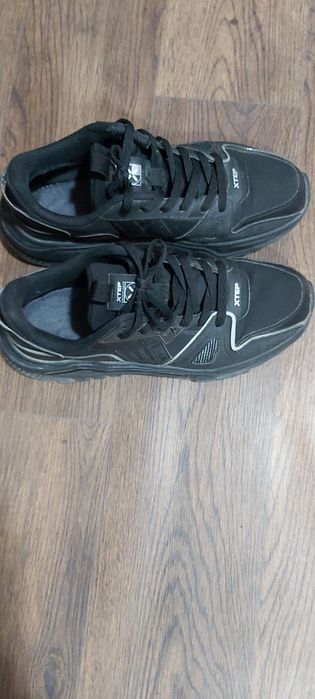 Кроссовки мужские