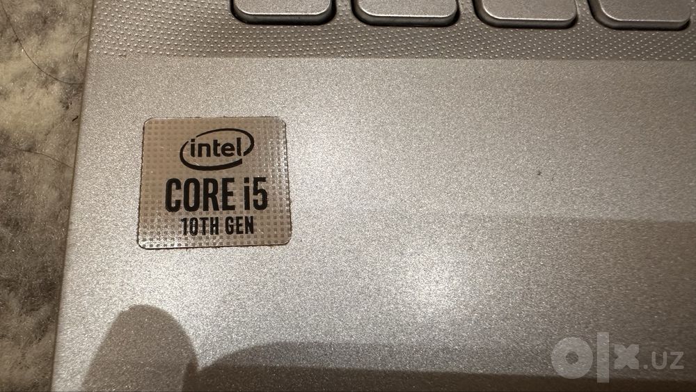 Asus vivobook. 15. I5