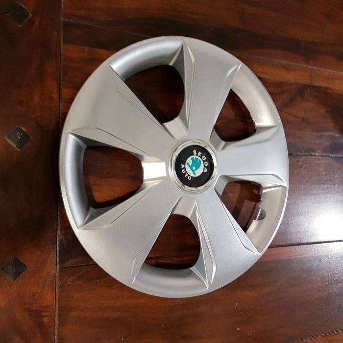 capace roti r15 skoda la set de 4 buc,capace janata aliaj