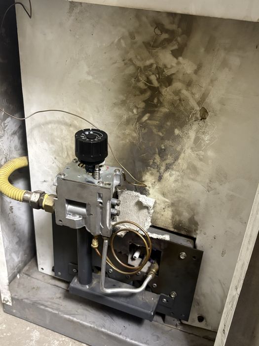 Продам печку газовую