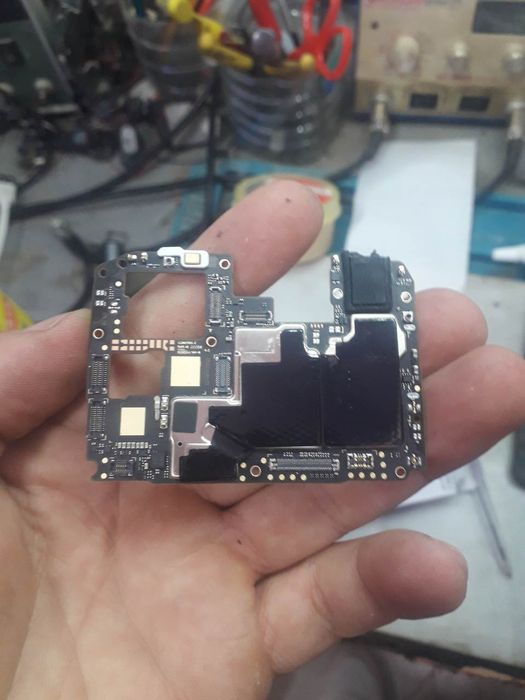 Telefonlarga plata va zapchastlar bor dastafka  emu va bts pochta