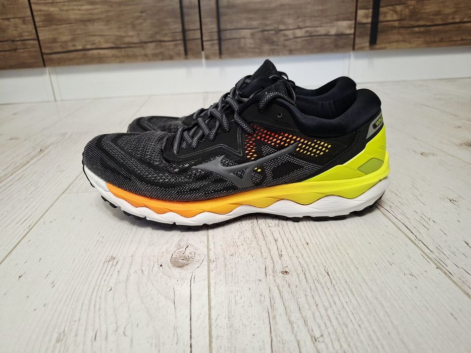 Mizuno Wave Sky 4-Ориг.маратонки