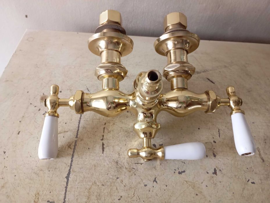 Луксозен смесител за баня