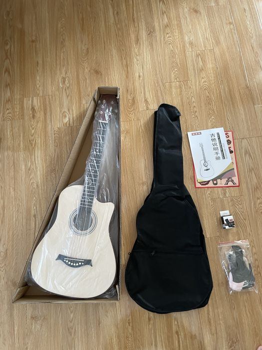 Новая Акустическая гитара