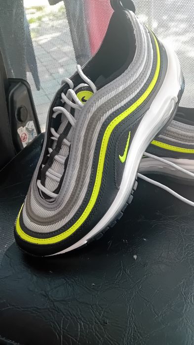 Adidasi originali de vânzare  en-gross