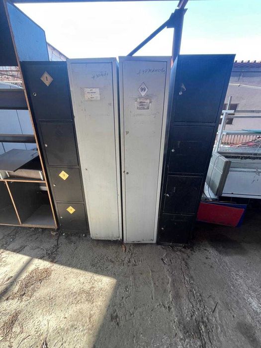 Cтеллажи разных категорий и размеров