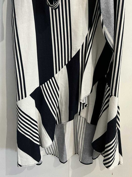 Rochie de zi medie Xara cordon detasabil alb negru marimea M 38 noua