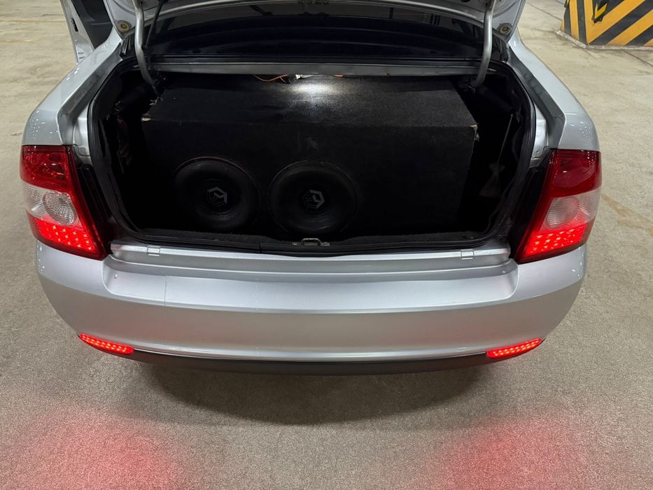 Продам сабвуфер с усилком