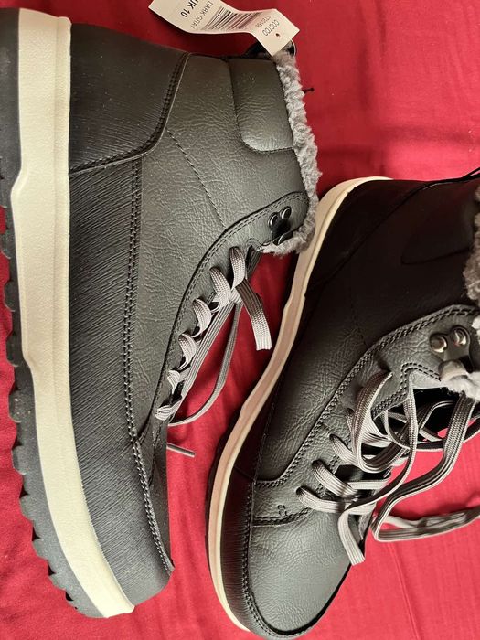 Зимни мъжки обувки ботуши WEATHERPROOF номер 43 UK 9 
Ограничителни бр