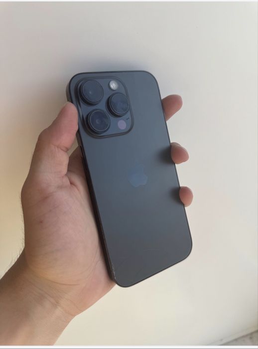 Продам Айфон 14про мах/128