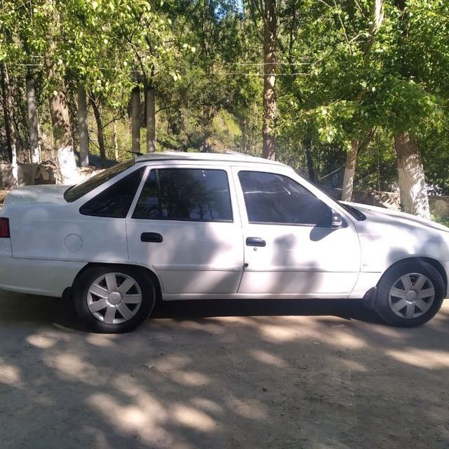 Nexia 2 lux kansaner