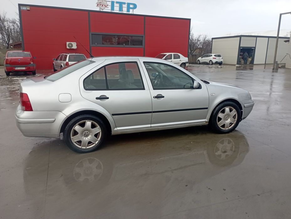 Vând schimb  Ww bora 2003 GPL