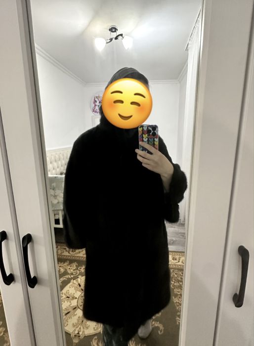 Продам шубу в отличном состояние