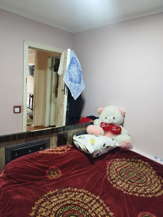 Дом сотилади 3 хонали 1 етаж