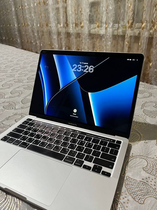 Macbook pro m1. 8/258gb