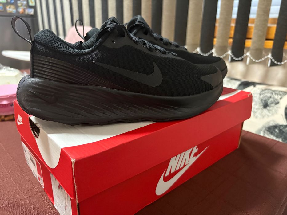 Дамски маратонки Nike Promina