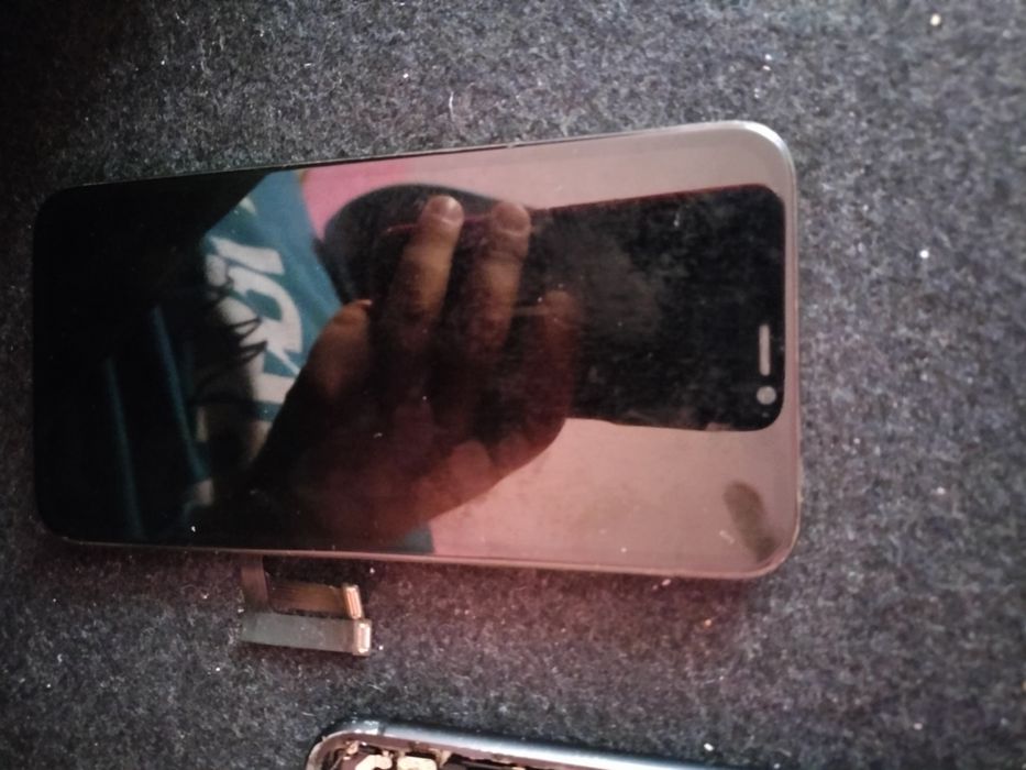 iPhone 11 de piese