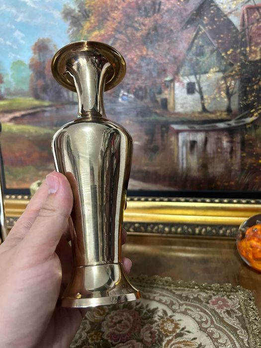 A107 Vaza decoratiune de alama veche 271g 20h si 7d