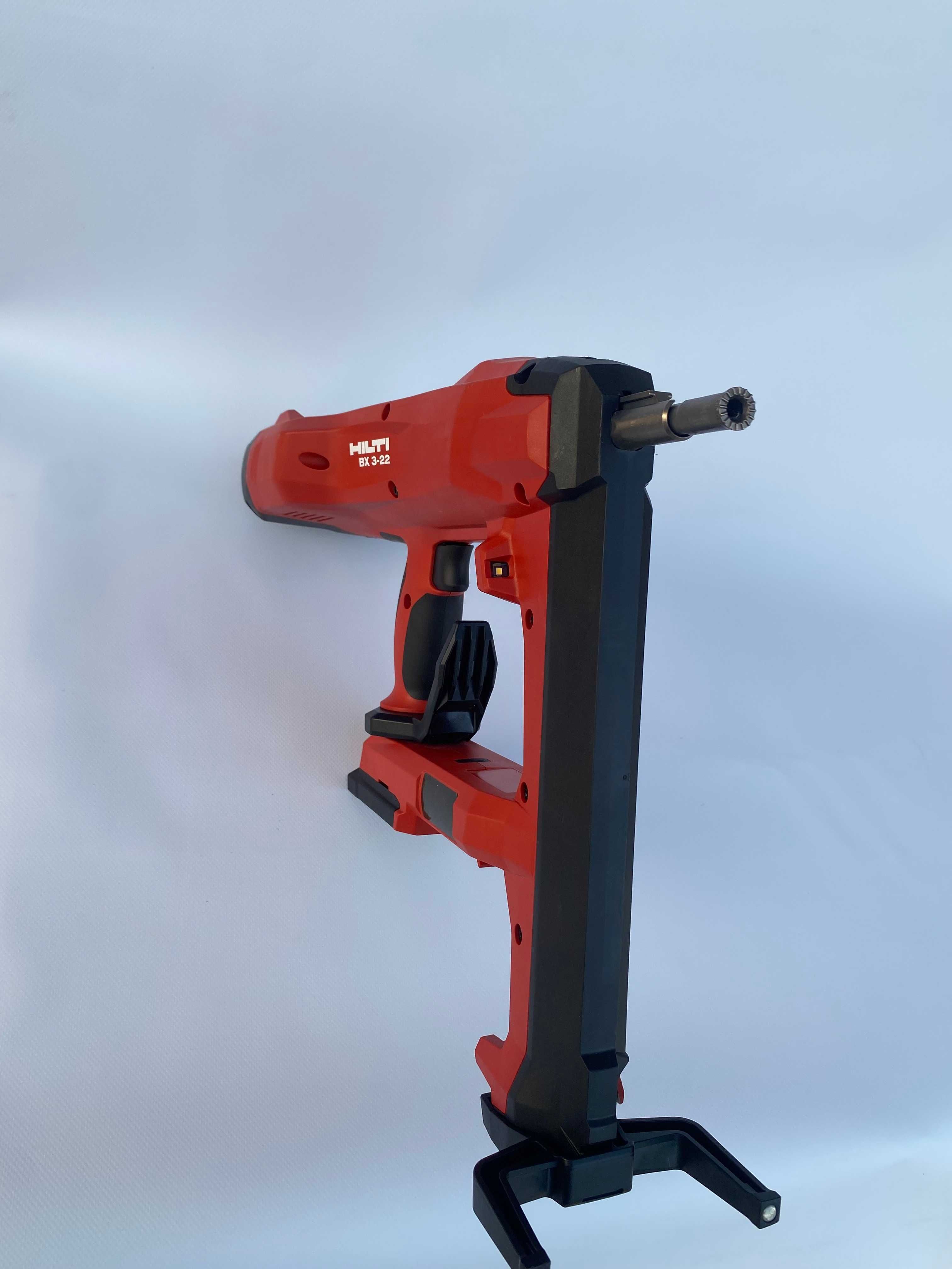 HILTI BX 322 Безкабелен пистолет за пирони с блутут. NURON. гр