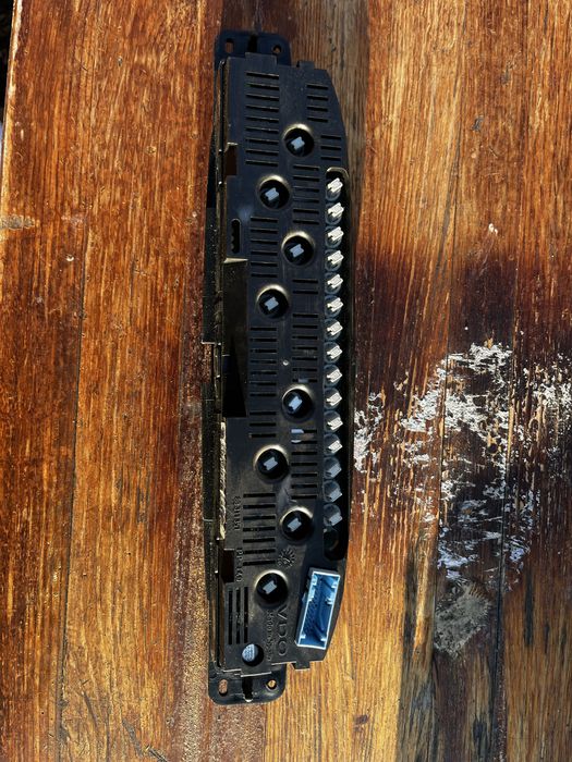 дигитално табло (километраж) за Citroen Xsara Picasso.