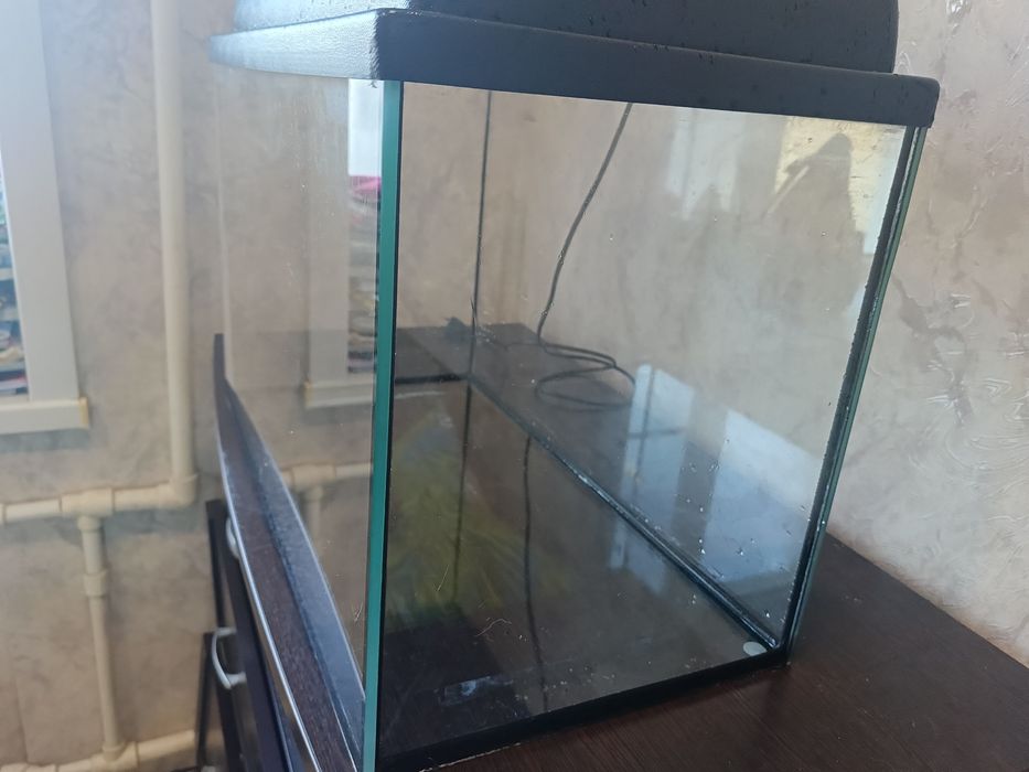 Продаю аквариум 60 л