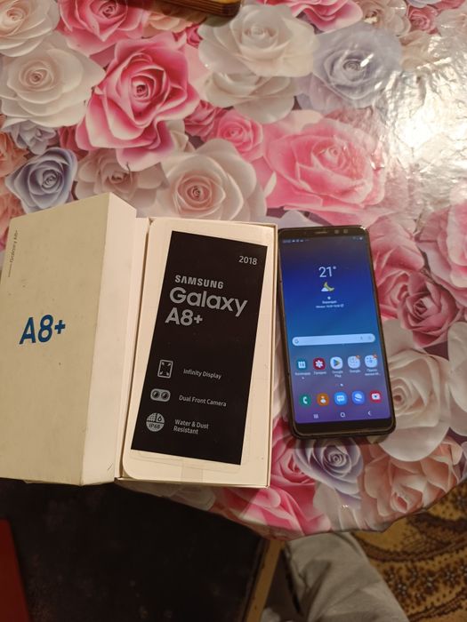 Продам Самсунг А8+