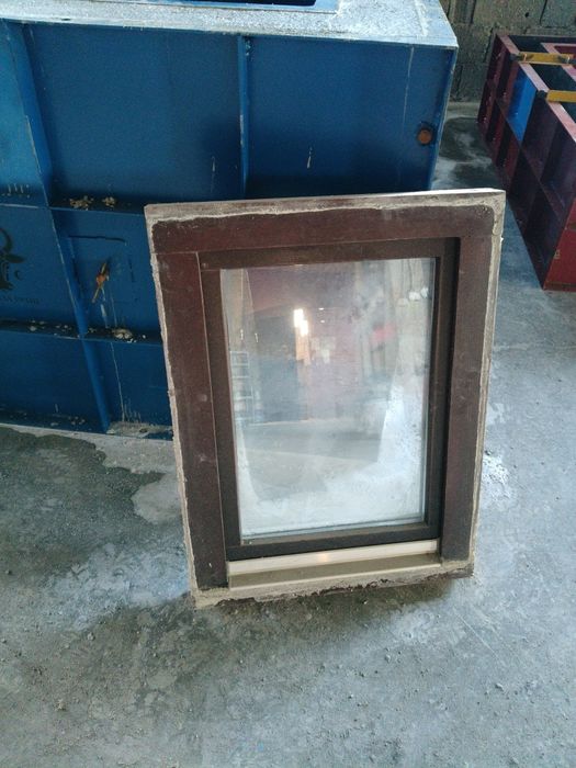 2 ferestre lemn + sticla