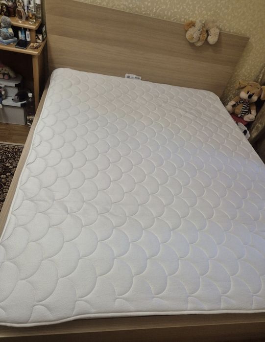 Кровать двуспальная