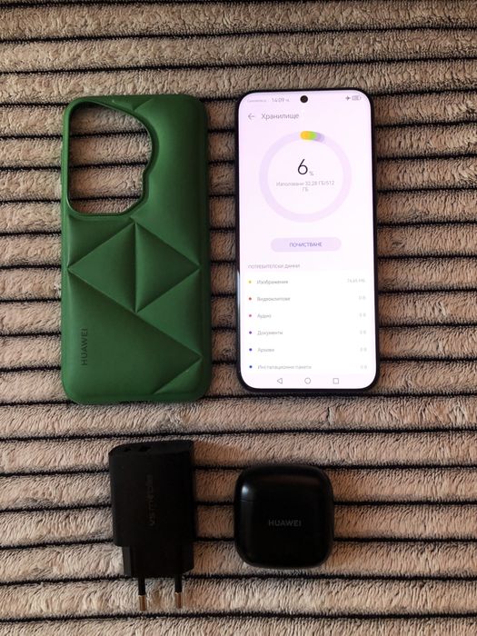 Възможен бартер/ Huawei pura 70 Ultra + Huawei Freebuds se 3