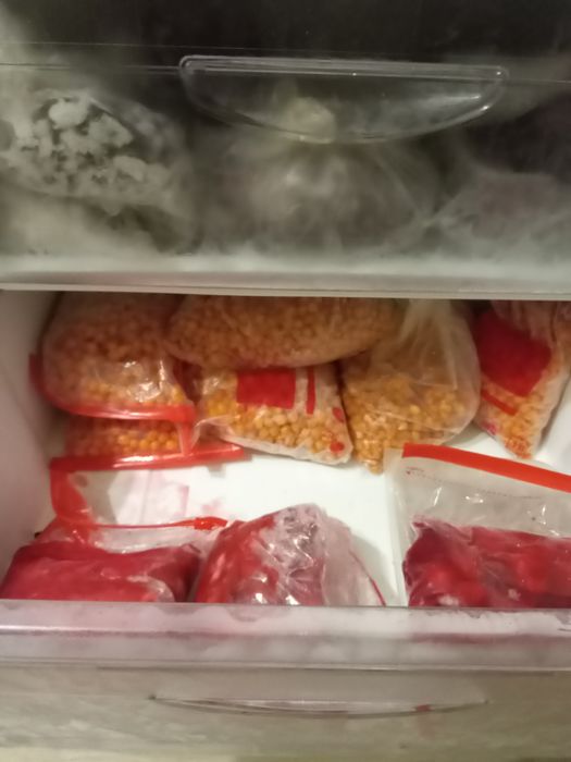 Ягоды разные в заморозке.