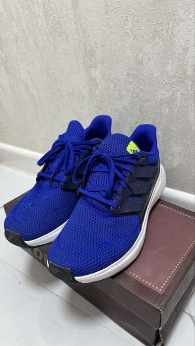 Кроссовки Adidas