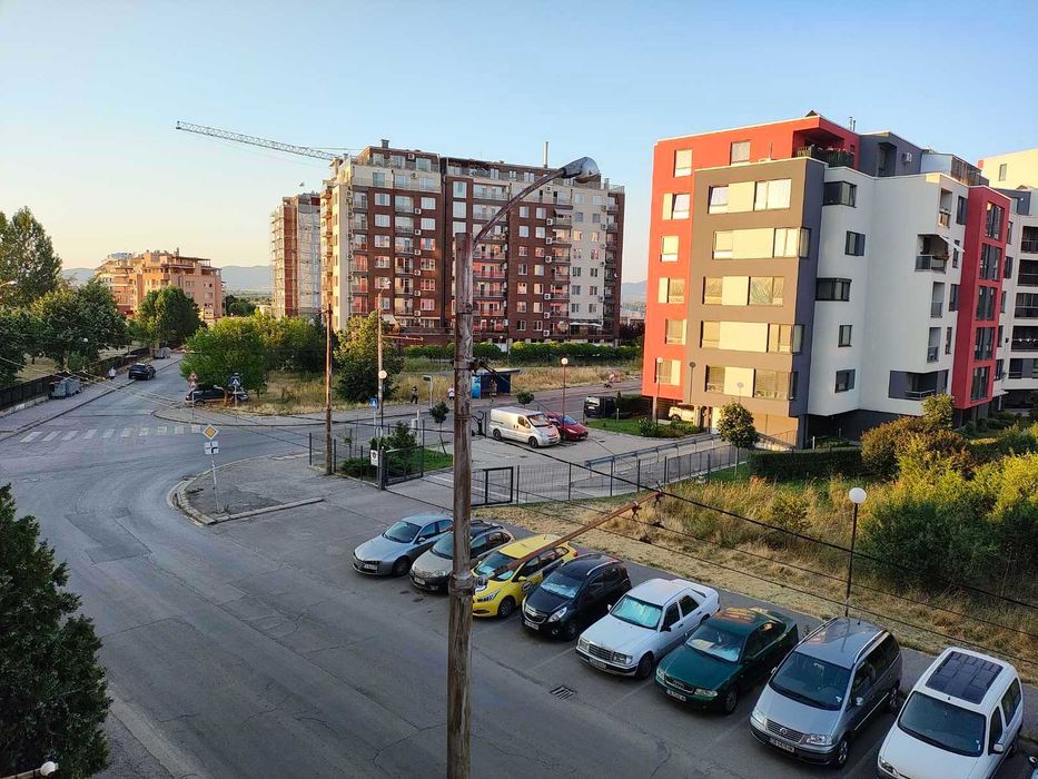 Дава се под наем Тристаен апартамент в София, Център - 67 кв.м за 663 € - Снимка #3